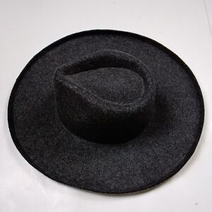 OLIVE & PIQUE PURE 100% WOOL HAT UNISEX